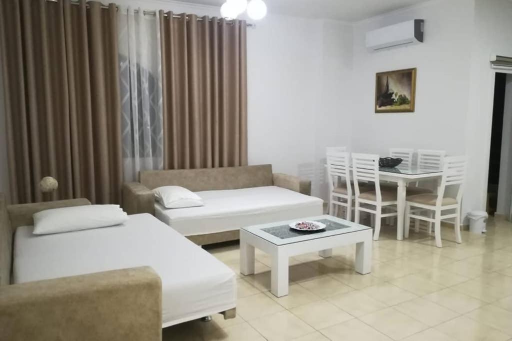 Enel Apartment City Center Saranda Extérieur photo